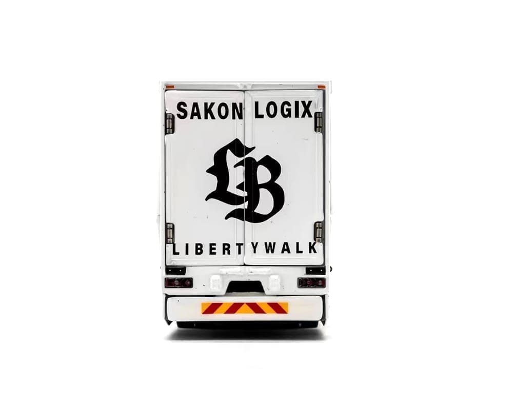 GCD 1:64 Liberty Walk LB-Trucks Mitsubishi Fuso Super Great Transporter Sakon Logix – White 301