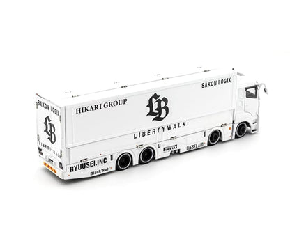 GCD 1:64 Liberty Walk LB-Trucks Mitsubishi Fuso Super Great Transporter Sakon Logix – White 301